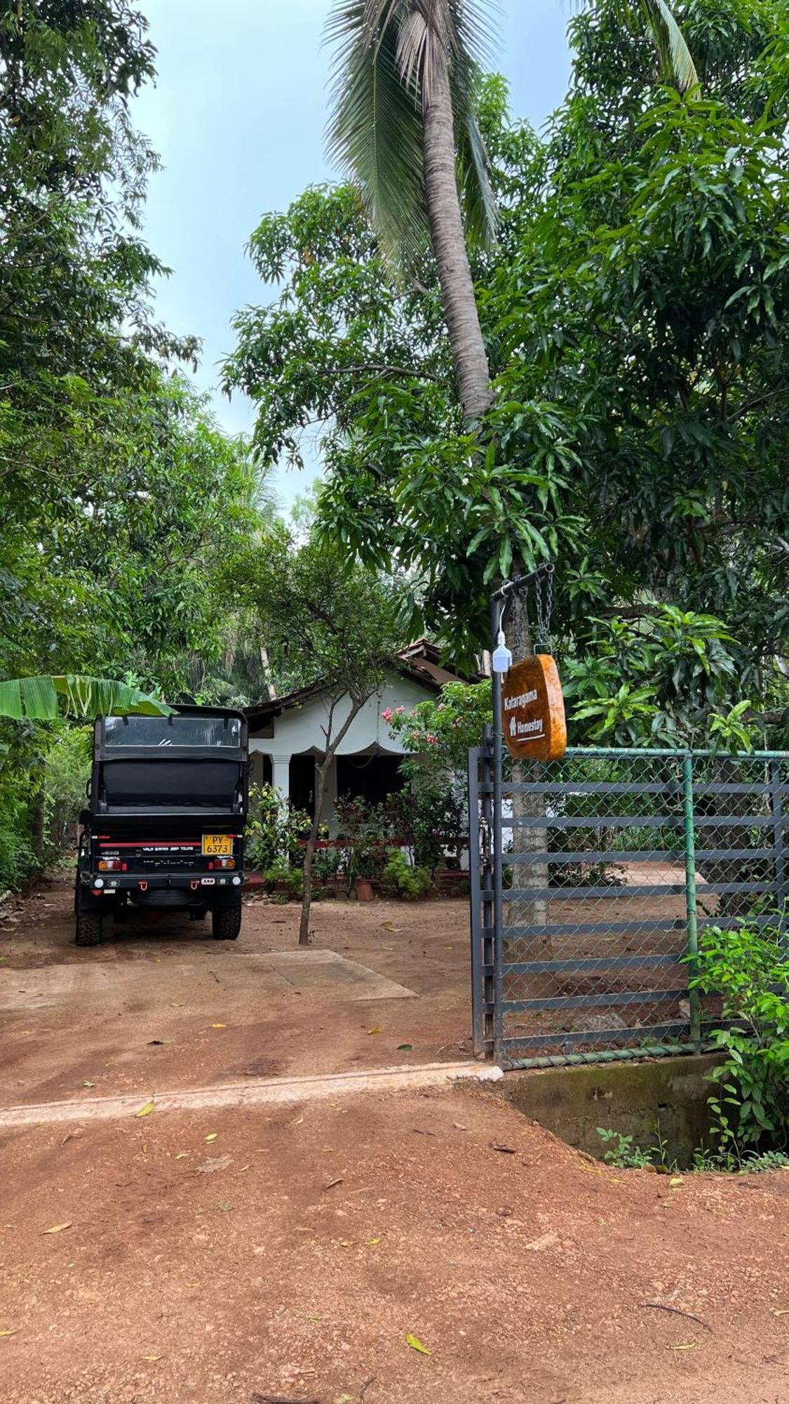 Kataragama Homestay Buitenkant foto